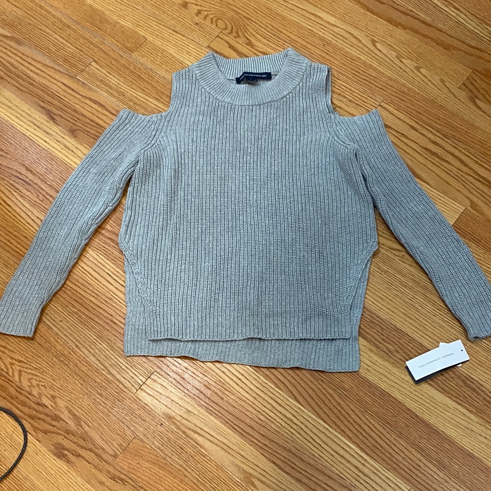 New French Connection Off-the-Shoulder Gray Sweater